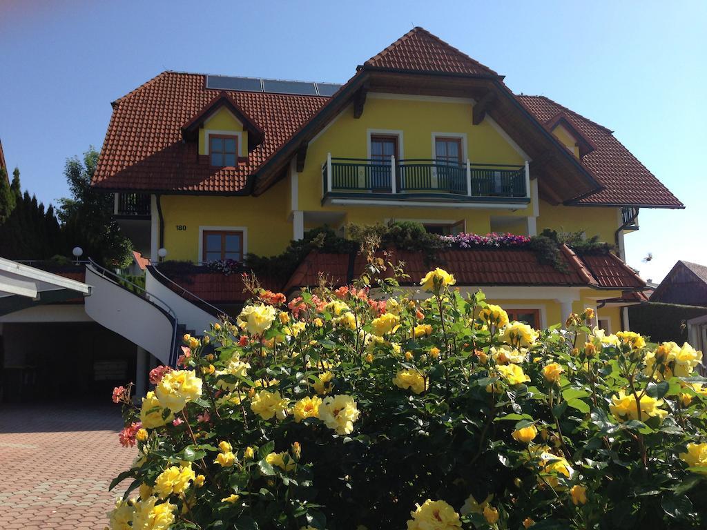 Haus Rose Apartment Wenigzell Екстериор снимка
